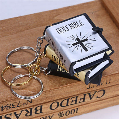 Mini Llavero Biblia en 3 Colores - Accesorio Religioso Perfecto para Cristianos