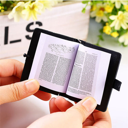 Mini Llavero Biblia en 3 Colores - Accesorio Religioso Perfecto para Cristianos